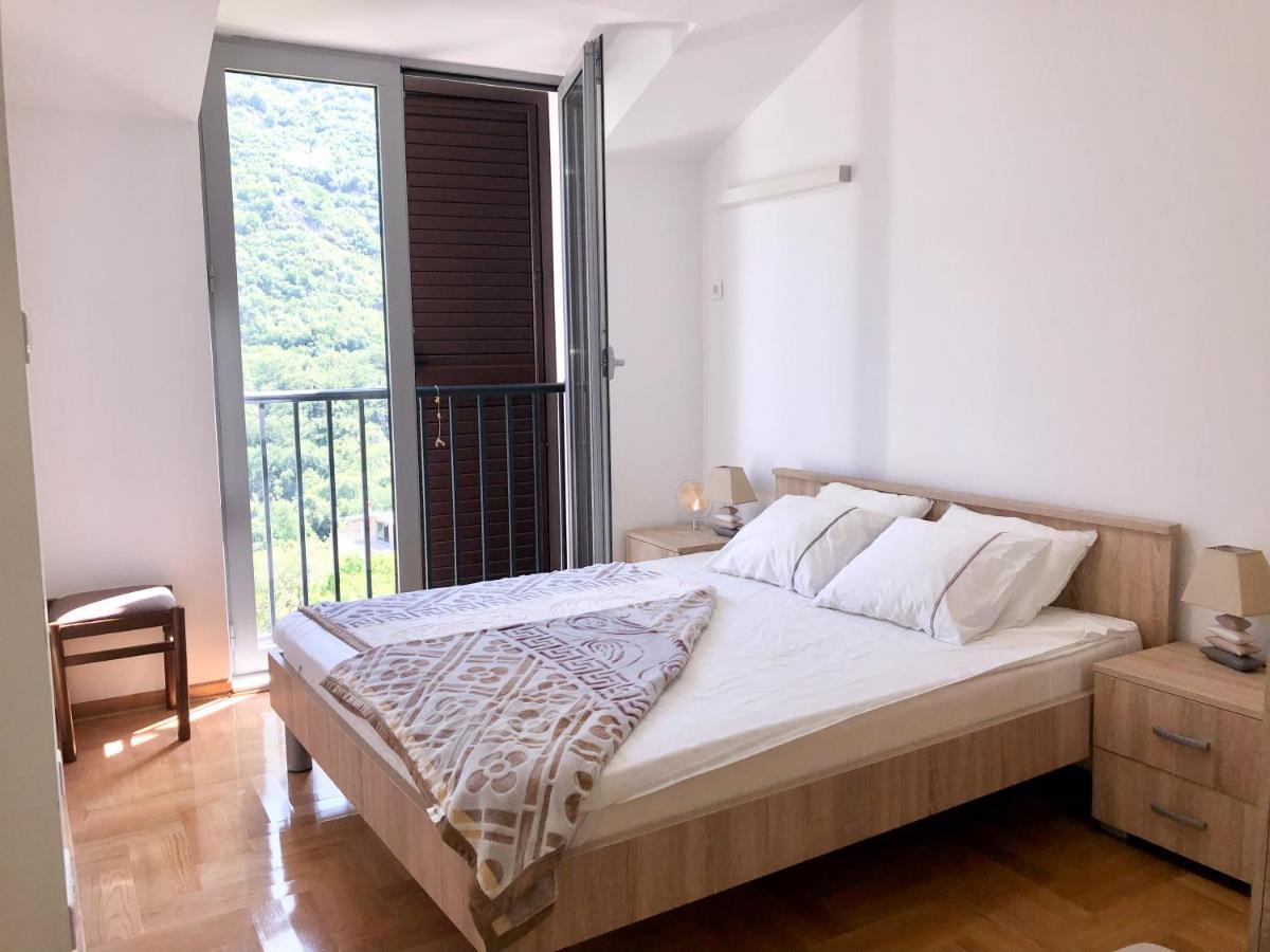 Lavender Bay Apartment D9 Donji Morinj Exteriér fotografie